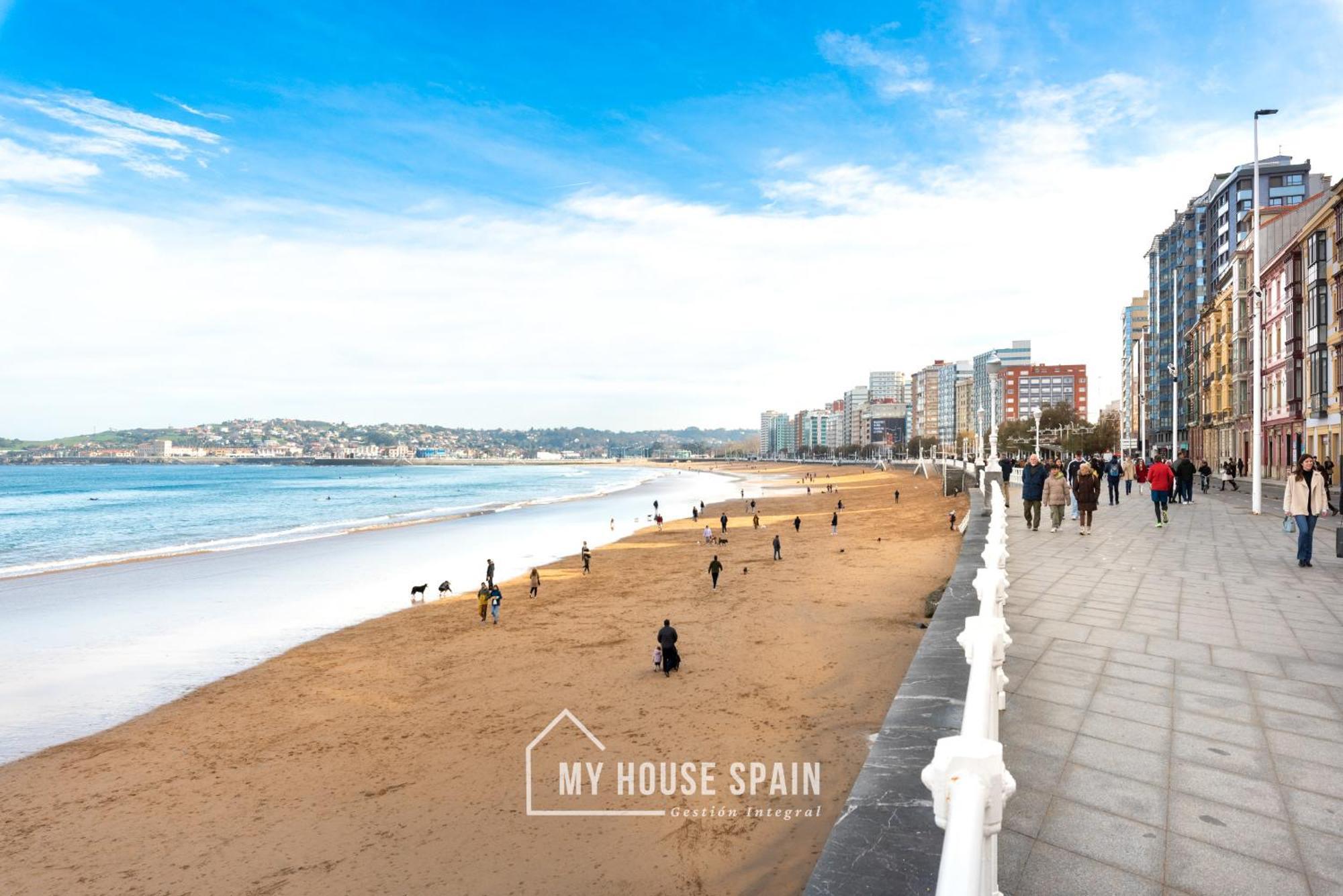 Myhousespain - Radiante Piso Junto A La Playa Gijón Exteriör bild