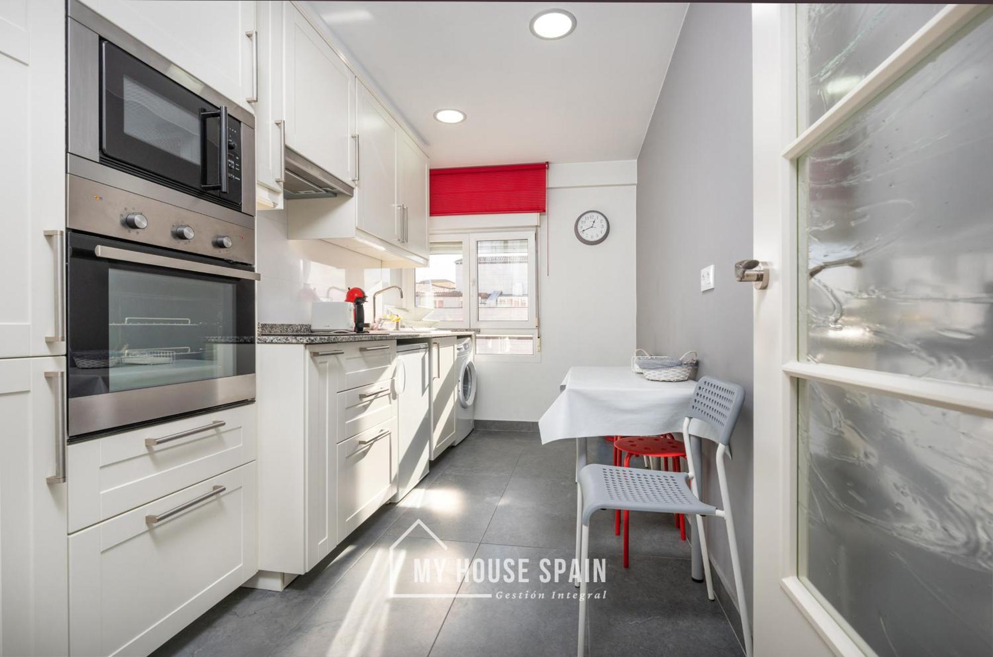 Myhousespain - Radiante Piso Junto A La Playa Gijón Exteriör bild
